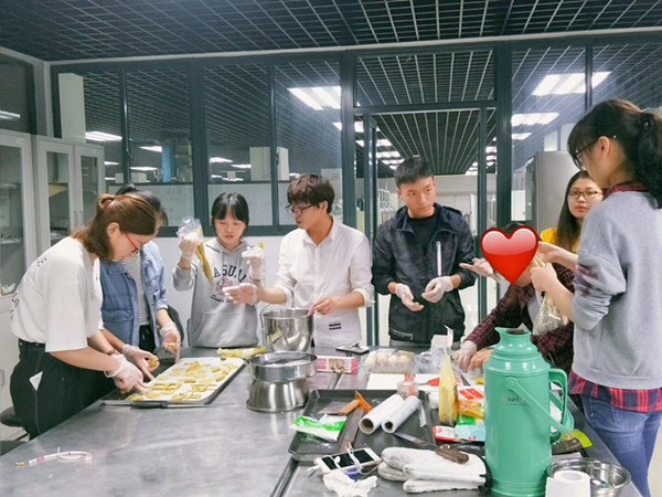 快直播体育
成功举办粮食科技活动周系列活动